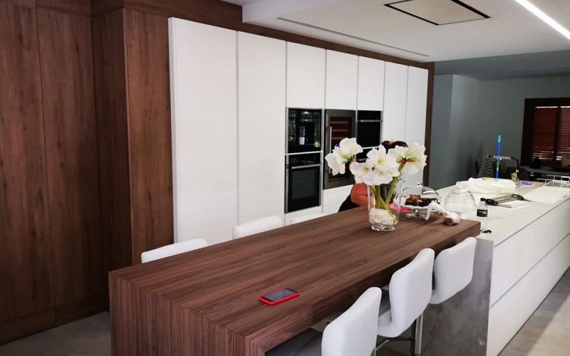 86186288 106799547566324 6560183603970441216 N